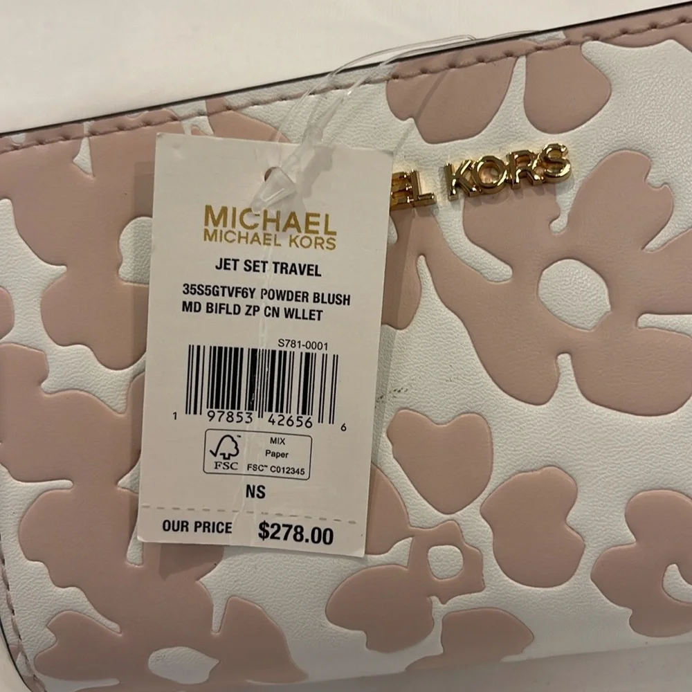 Michael Kors Jet Set Medium Floral Print Bi-Fold Wallet 
POWDER BLUSH
NWT - Picture 8 of 16